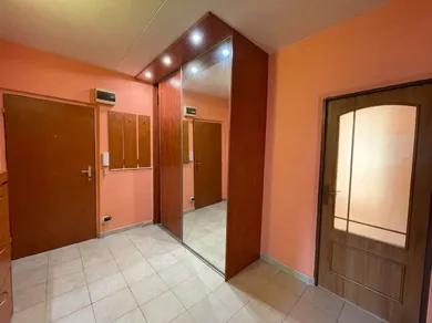 Na prenájom 3-izbový byt, 80 m², Banská Bystrica, Sládkovičova