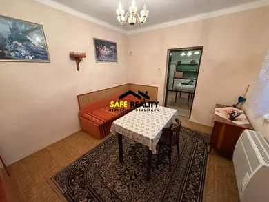 Na predaj 3-izbový dom, 105 m², Bešeňov