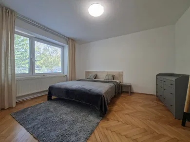 Mieszkania na wynajem, 2-pokojowe, Piešťany · €700