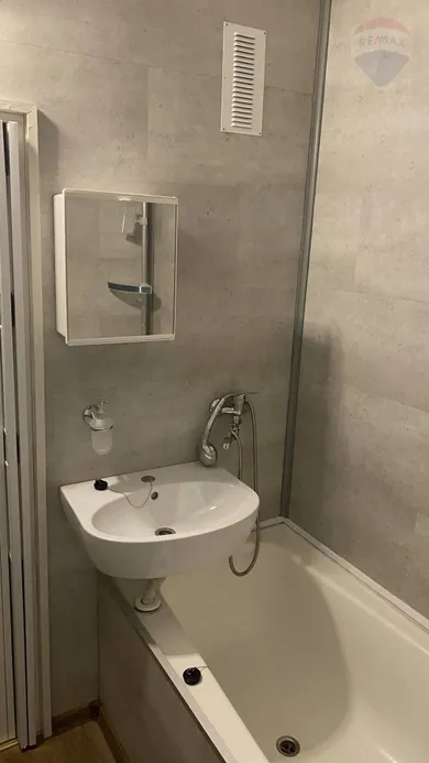 Na prenájom 1-izbový byt, 36 m², Martin, Zvolenská