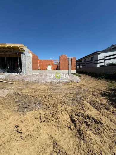 Na predaj dom v Prešov · €329 000 · Novostavba