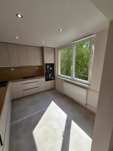 Na predaj 2-izbový byt, 69 m², Komárno, Česká ul.