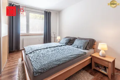 Na predaj 4-izbový byt, 85 m², Nové Zámky, G. Bethlena