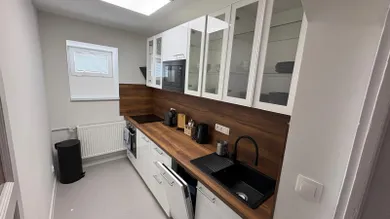Byty na predaj 4-izbový, Bratislava-Nové Mesto · €349 000