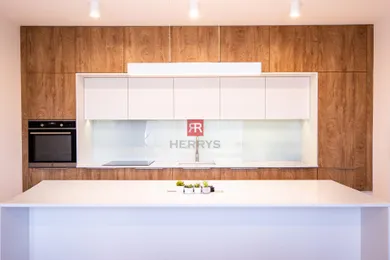 Na predaj 5-izbový dom, 211 m², Bratislava-Záhorská Bystrica