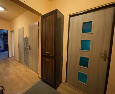 Na predaj 3-izbový byt, 65 m², Brezno, Nálepkova