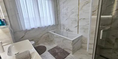 Na predaj 3-izbový byt, 96 m², Nové Zámky, Andovská