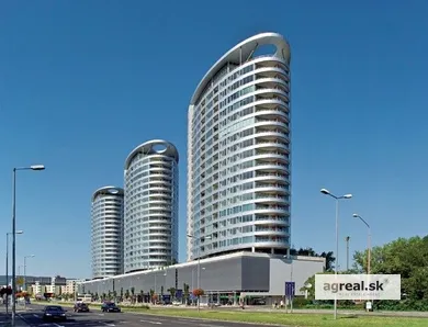 Obiekty na wynajem, Bratislava-Nové Mesto · €100