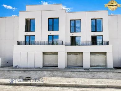 Na predaj 4-izbový byt, 79 m², Ivanka pri Dunaji, Bernolákovská