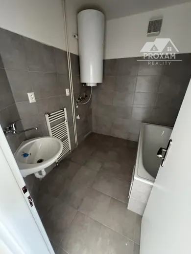Mieszkania na sprzedaż, 5-pokojowe, Lučenec · €93 000
