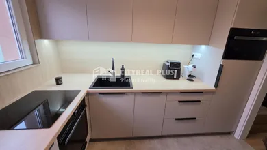 Byty na predaj 3-izbový, Komárno · €128 000