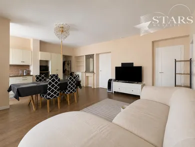 Квартиры в аренду, 4-комнатные, Nitra · €860