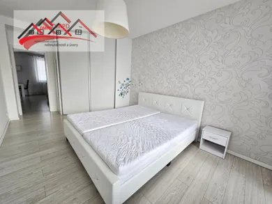 Na prenájom 2-izbový byt, 58 m², Prievidza, Tkáčska