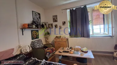 Na predaj 2-izbový dom, 61 m²