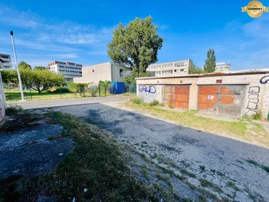 Na prenájom objekt, 17 m², Bratislava-Nové Mesto, Skalická cesta