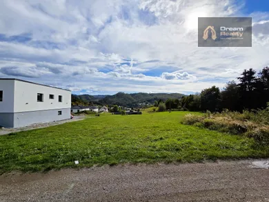 Na predaj pozemok, 542 m², Žilina