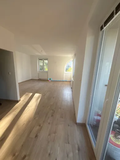 Eladó lakások, 3-szobás, Dunajská Streda · €152 000