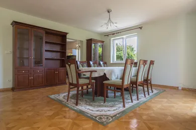 Na predaj 8-izbový dom, 300 m², Limbach, Gaštanová