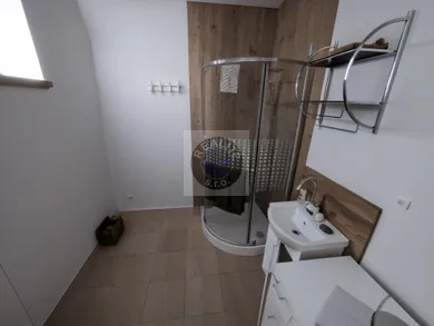 Na predaj 1-izbový byt, 36 m², Bratislava-Karlova Ves, Jána Stanislava