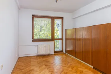 Na predaj 3-izbový byt, 76 m², Piešťany, Royova