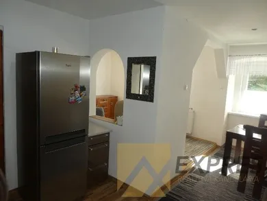 Na predaj 4-izbový dom, 130 m², Handlová, Pekárska