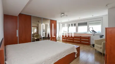 Na predaj dom v Bratislava-Dúbravka · €650 000 · Dokončené