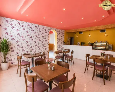 Lokale komercyjne na sprzedaż, Bratislava-Staré Mesto · €280 250