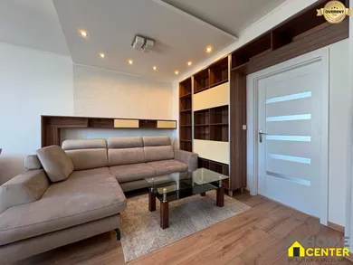 Na predaj 3-izbový byt, 73 m², Komárno
