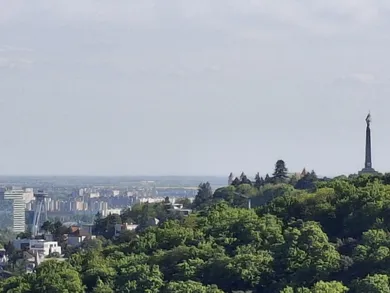 Mieszkania na sprzedaż, 4-pokojowe, Bratislava-Nové Mesto · €394 000