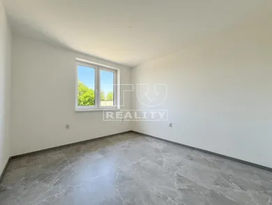 Na predaj 4-izbový dom, 114 m², Nitra