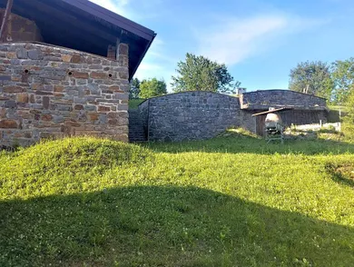 Na predaj 6-izbový dom, 360 m², Košarovce