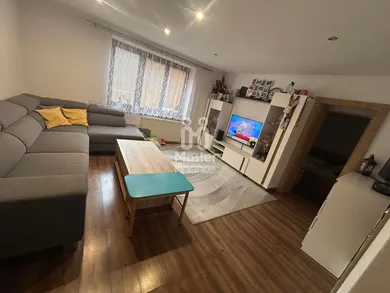Na predaj 3-izbový byt, 78 m², Bánovce nad Bebravou