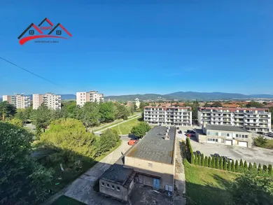 Na prenájom 2-izbový byt, 61 m², Prievidza, J. Murgaša