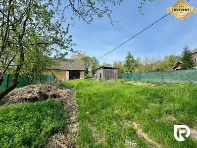 Na predaj pozemok, 150 m², Adamovské Kochanovce