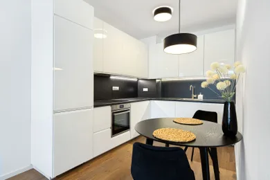 Na prenájom 2-izbový byt, 59 m², Senec, J. Jesenského