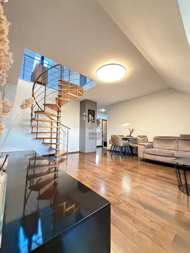 Na prenájom 3-izbový byt, 90 m², Trnava, Ulica Ľudmily Podjavorinskej