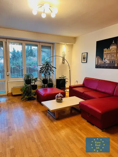 Mieszkania na wynajem, 3-pokojowe, Košice-Sever · €800