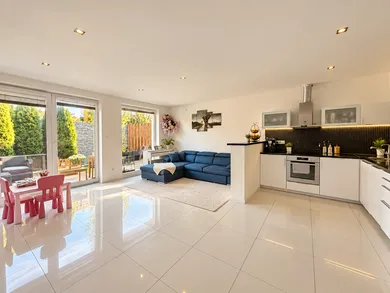 Eladó házak, 2-szobás, Malacky · €225 000