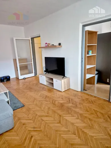 Na prenájom 1-izbový byt, 41 m², Piešťany