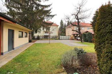 Kiadó lakások, 2-szobás, Nitra · €800