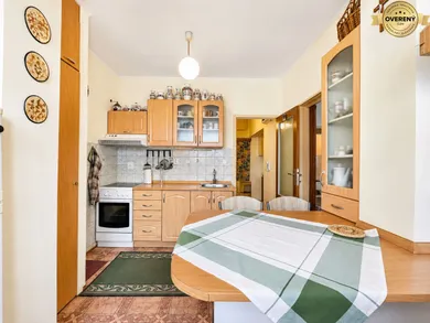 Na predaj 1-izbový byt, 35 m², Bratislava-Karlova Ves, Hany Meličkovej