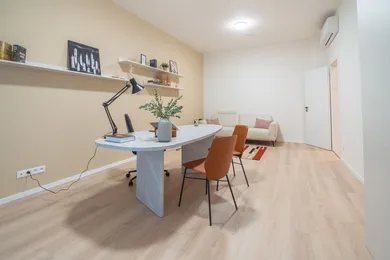 Na predaj 4-izbový byt, 143 m², Bratislava-Ružinov, Prístavná