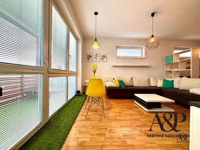 Na prenájom 1-izbový byt, 37 m², Senica, Jána Bežu