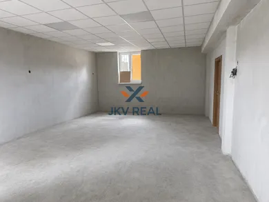 Na prenájom objekt, 260 m², Trnava, Coburgova