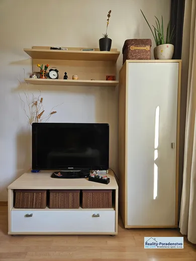 Na predaj 1-izbový byt, 20 m², Bratislava-Ružinov, Andreja Mráza