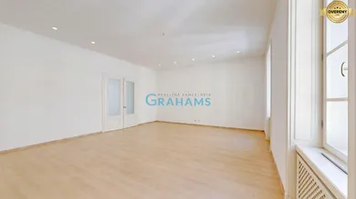 Na prenájom 4-izbový byt, 268 m², Bratislava-Staré Mesto, Laurinská