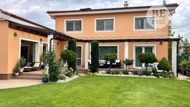 Houses for sale, 5-room in Pezinok · €689,000