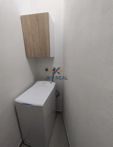 Na prenájom 1-izbový byt, 27 m², Banská Bystrica, Dolná Strieborná