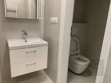 Na predaj komerčné, 55 m², Bratislava-Dúbravka, Agátová
