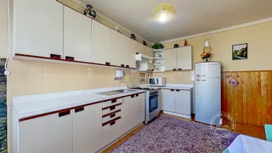 Na predaj 5-izbový dom, 504 m², Kamienka